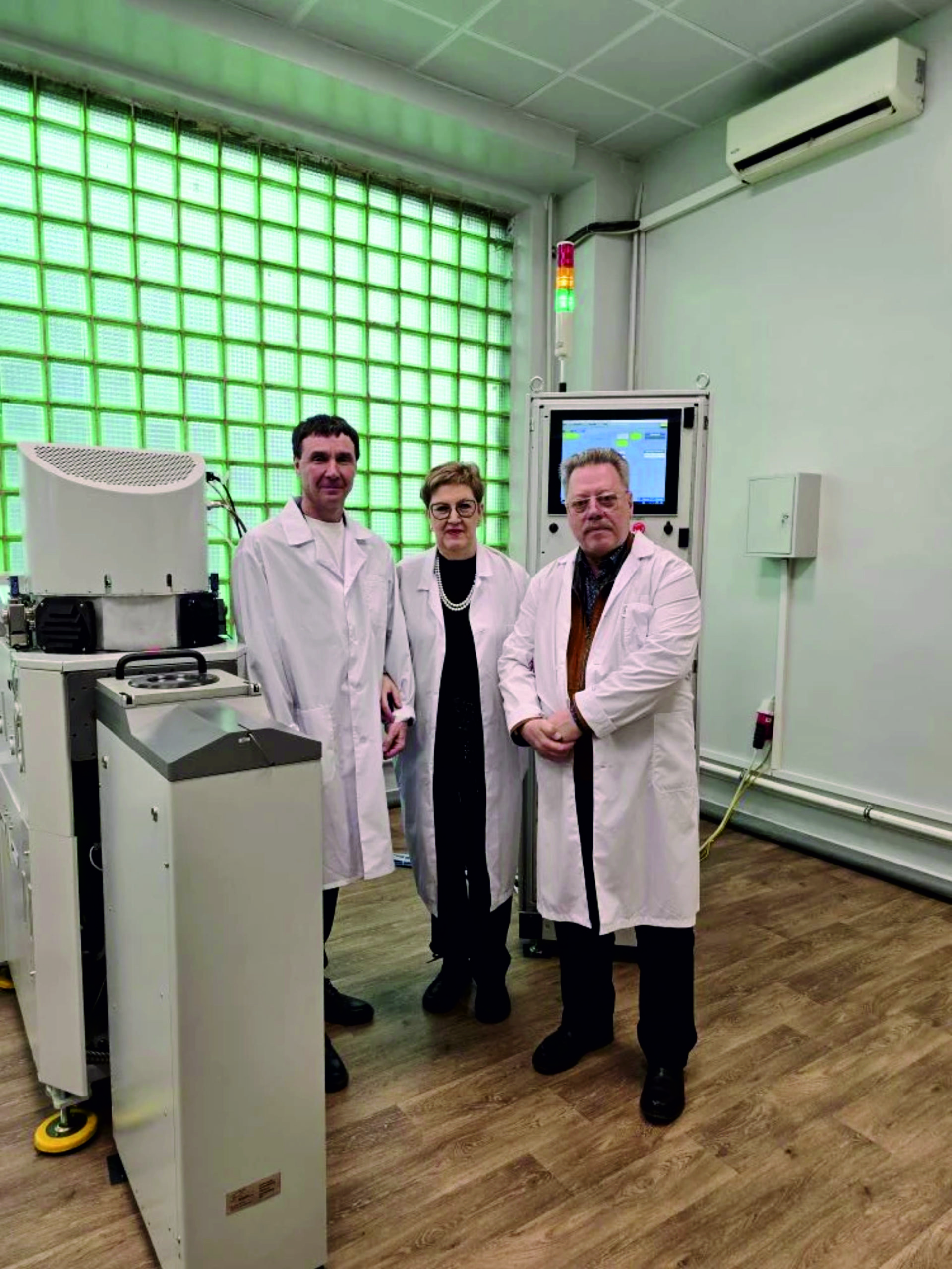 АО «НПП «ЭСТО» запустило уникальную установку плазмохимического травления с единым сухим циклом